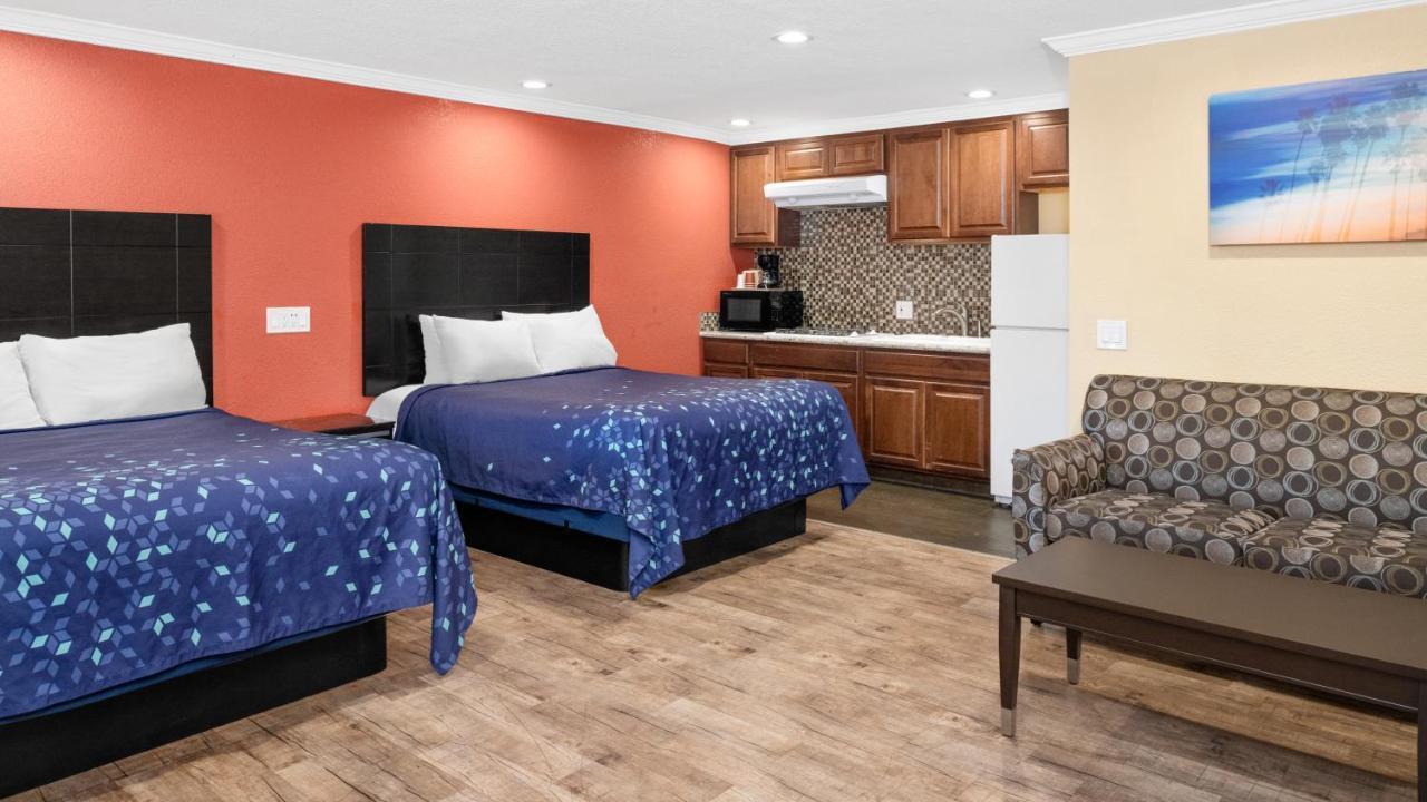 Scandia Motel Carlsbad Eksteriør billede