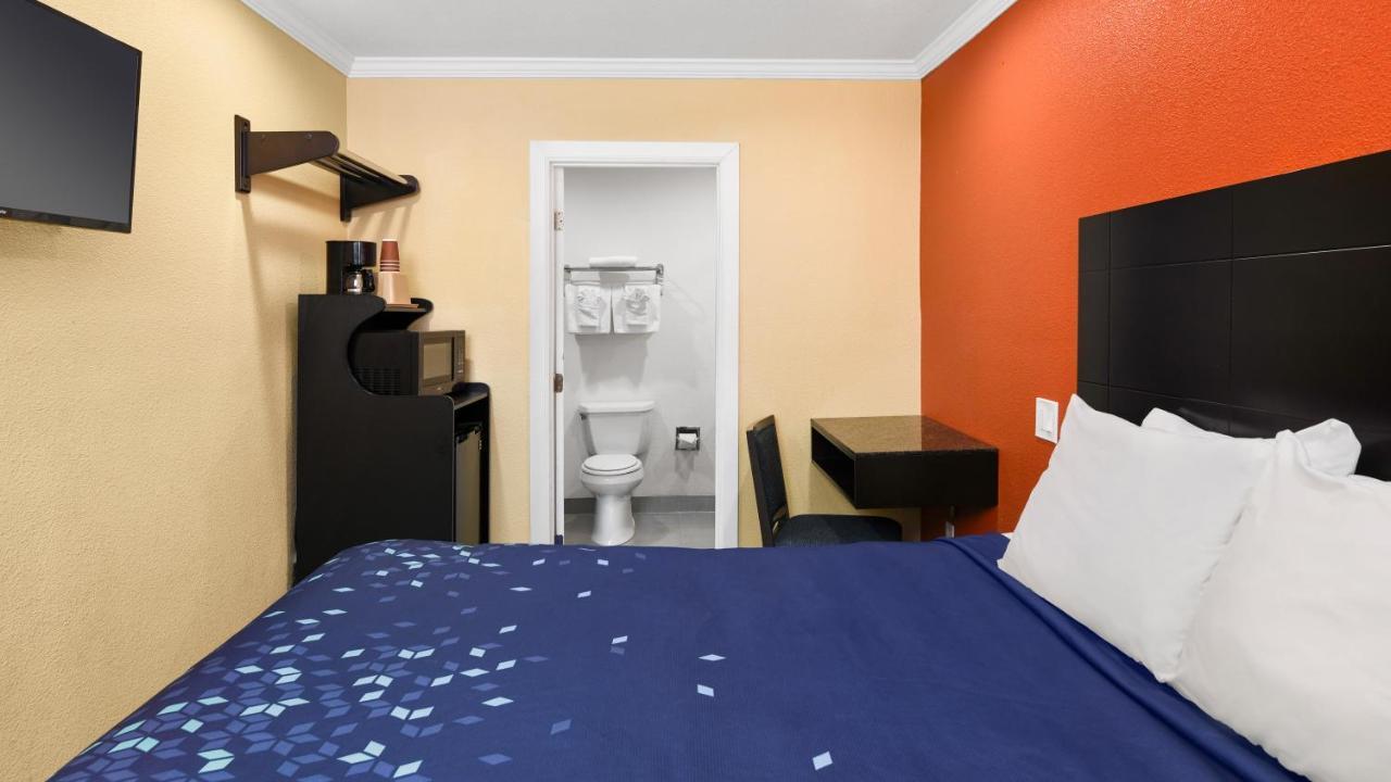 Scandia Motel Carlsbad Eksteriør billede