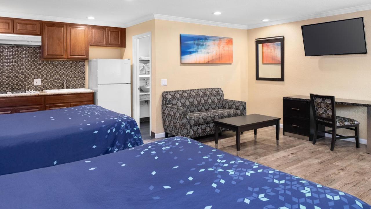 Scandia Motel Carlsbad Eksteriør billede