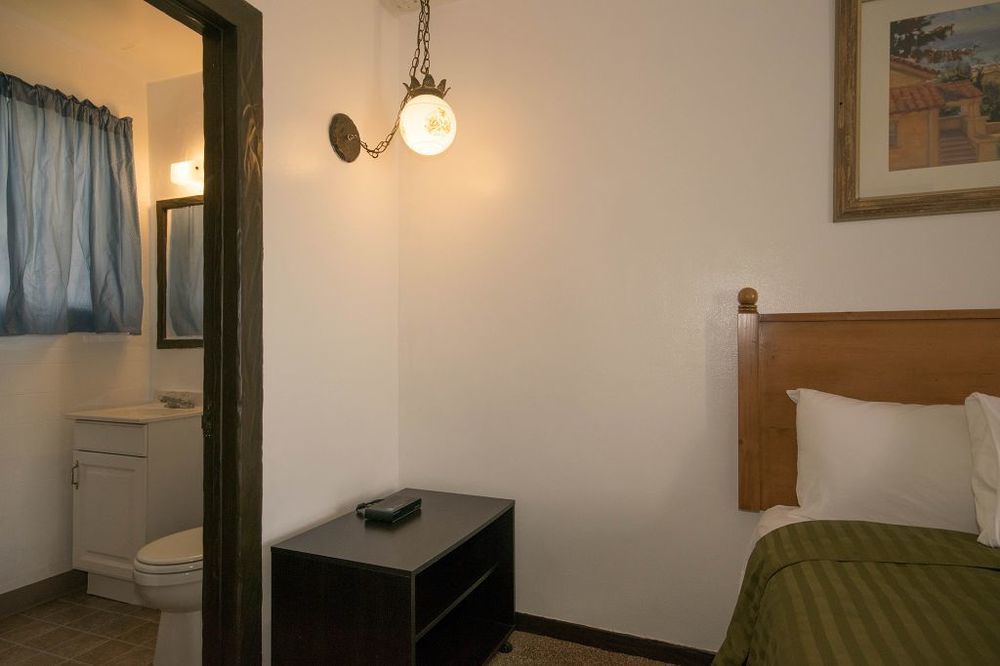 Scandia Motel Carlsbad Eksteriør billede