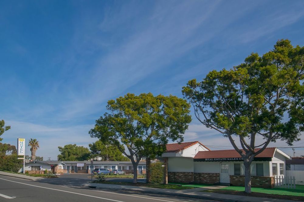 Scandia Motel Carlsbad Eksteriør billede