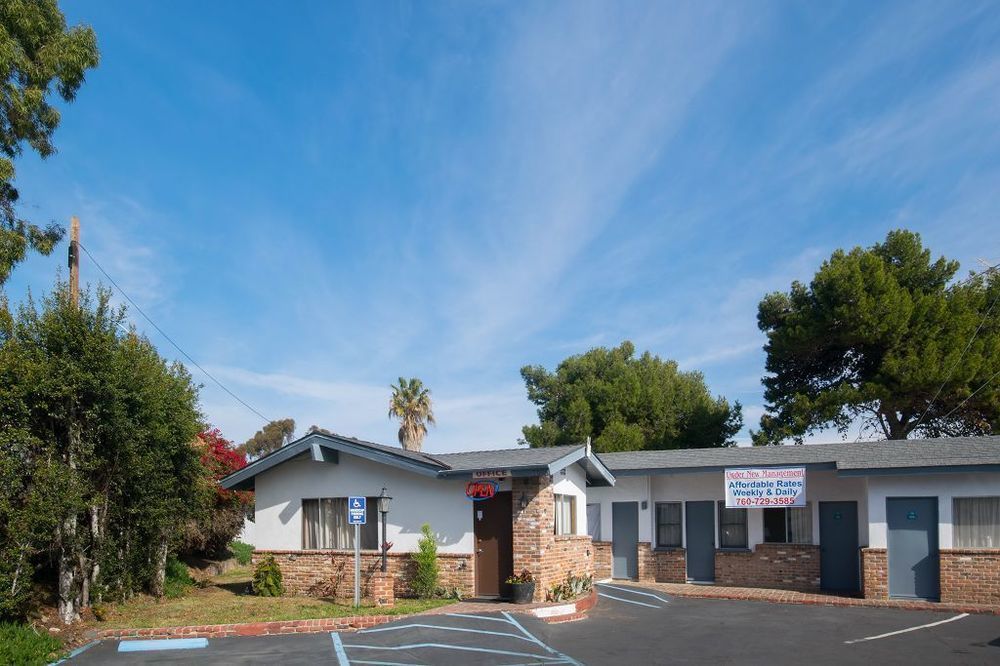 Scandia Motel Carlsbad Eksteriør billede